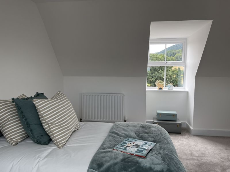 Bedroom- click for photo gallery